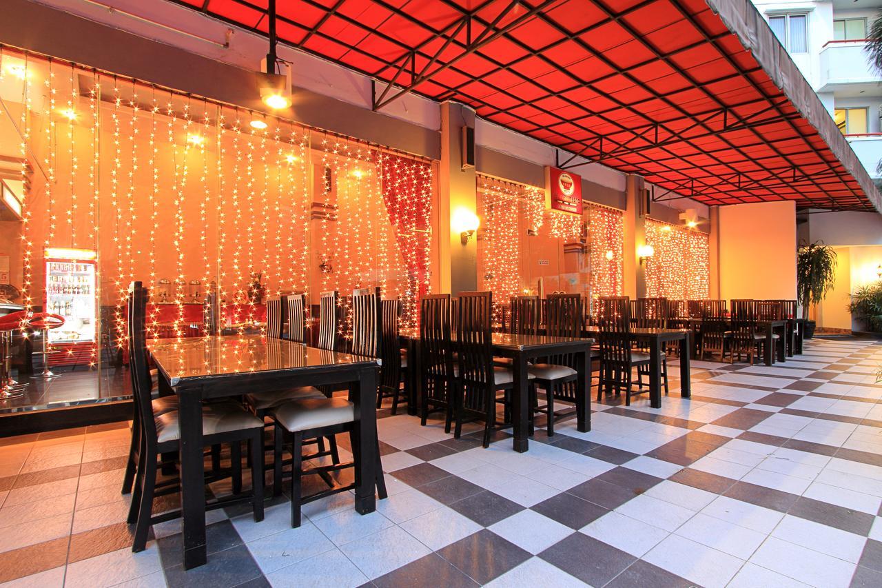 Hotel Golden Sky Pluit Jakarta Eksteriør billede
