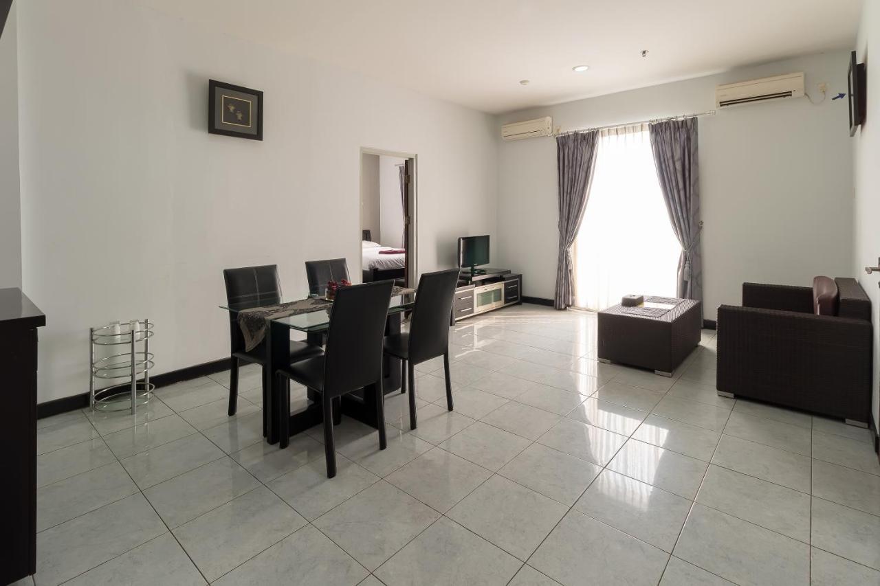 Hotel Golden Sky Pluit Jakarta Eksteriør billede
