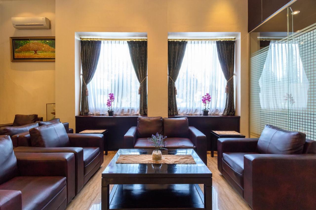 Hotel Golden Sky Pluit Jakarta Eksteriør billede