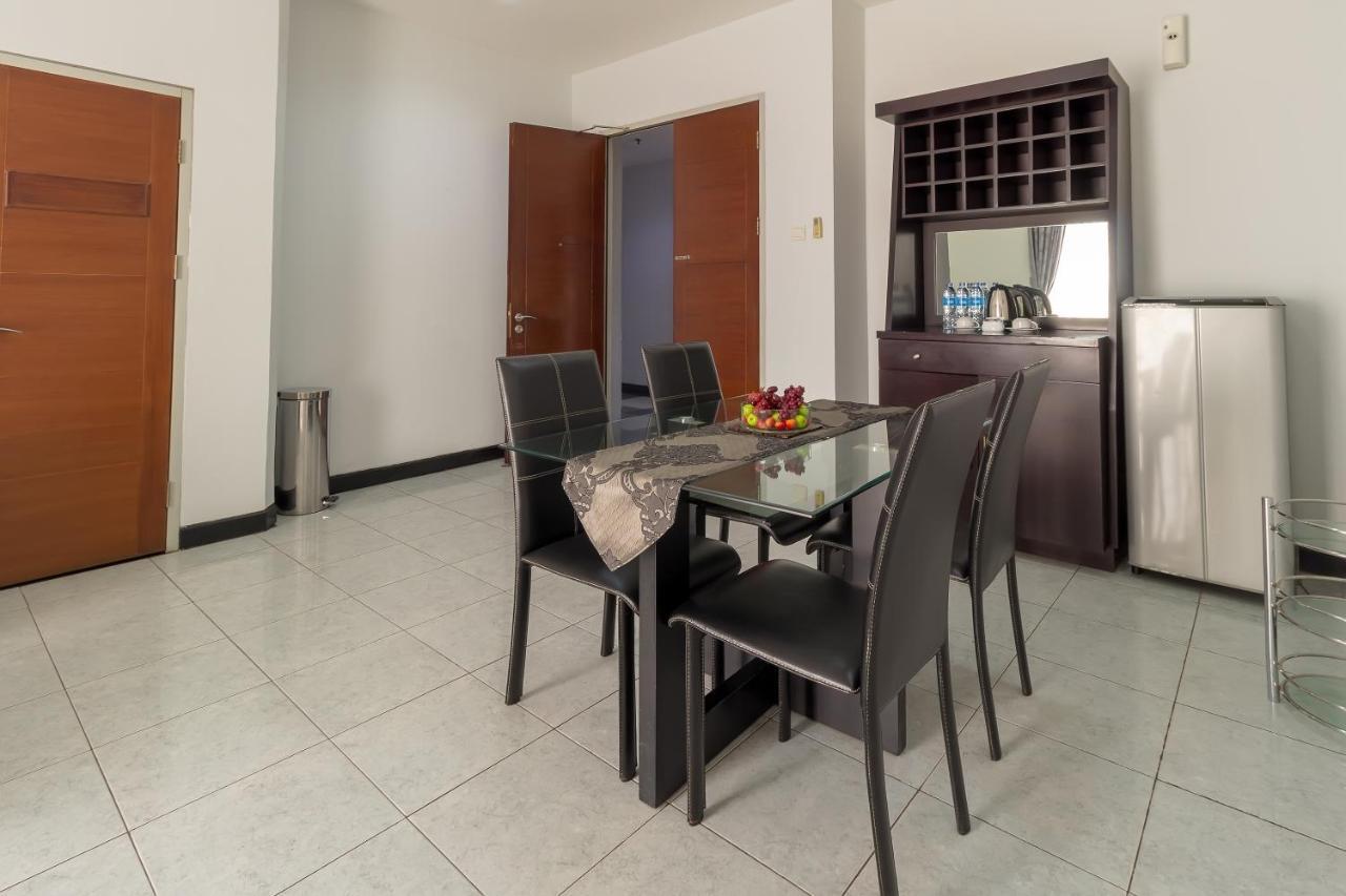 Hotel Golden Sky Pluit Jakarta Eksteriør billede